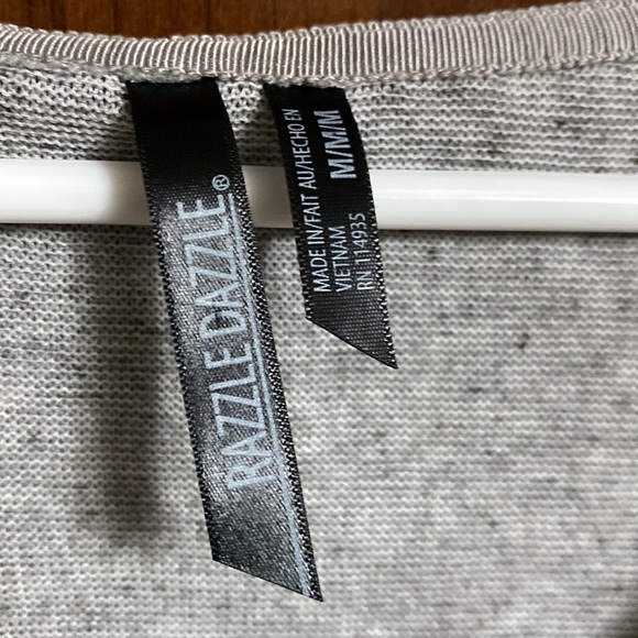 Razzel  dazzle hoodie size medium - Picture 3 of 4